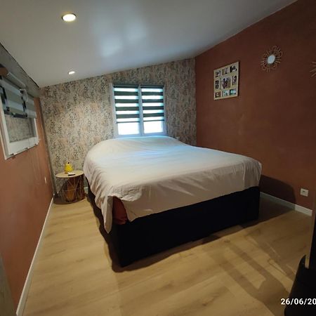 לינה וארוחת בוקר Céreste Chambre Au Coeur Du Luberon מראה חיצוני תמונה